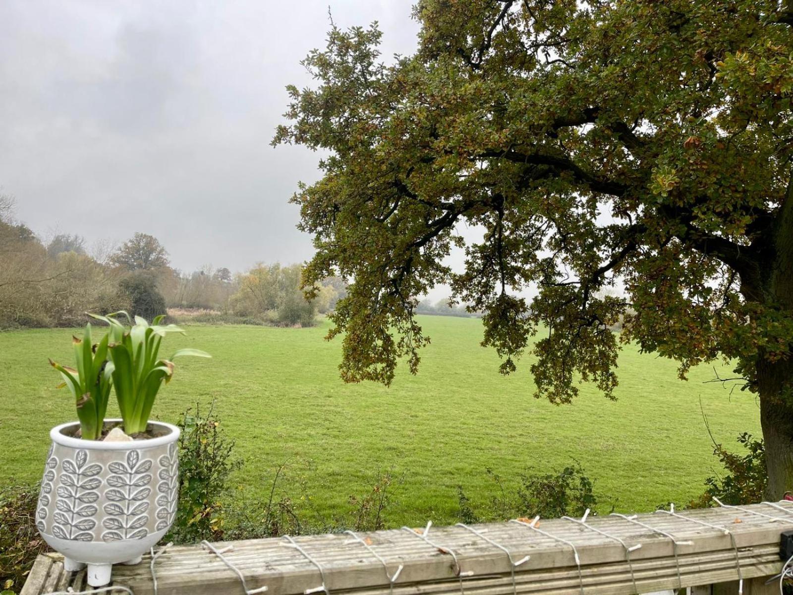 Severnside Boat And Caravan Park Gloucestershire - Caravan 1 Deerhurst 外观 照片