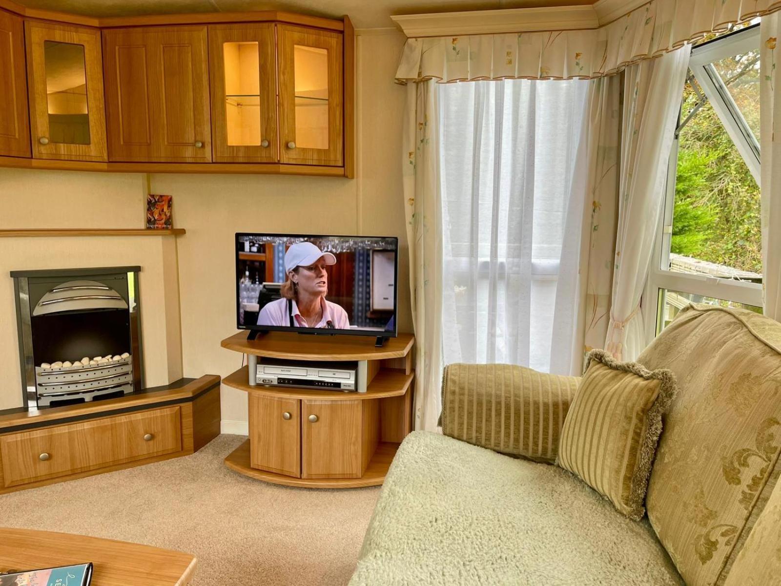 Severnside Boat And Caravan Park Gloucestershire - Caravan 1 Deerhurst 外观 照片